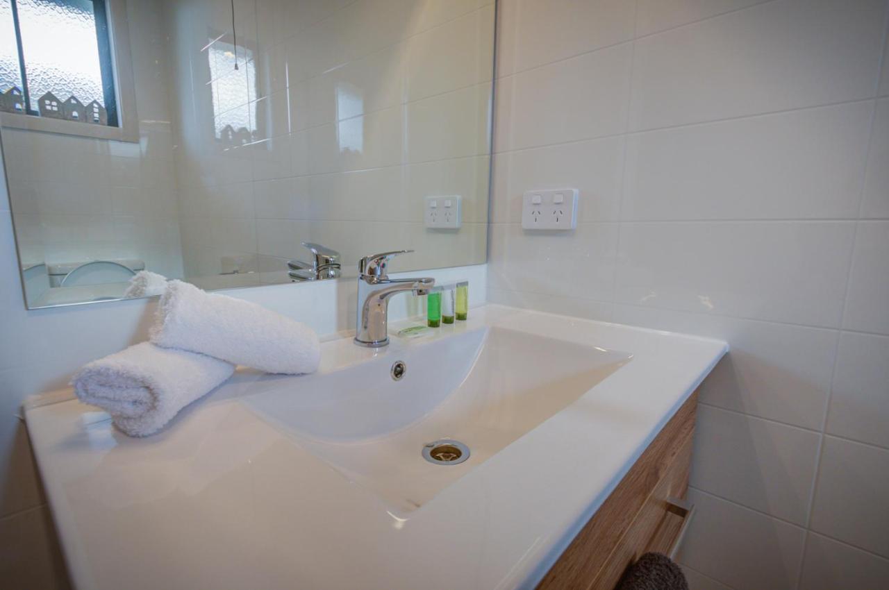 Dusky Motels Те Анау Екстериор снимка